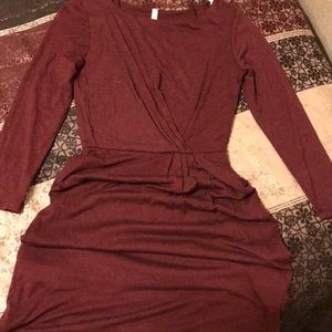 Gilli Knee-length dress in burgundy